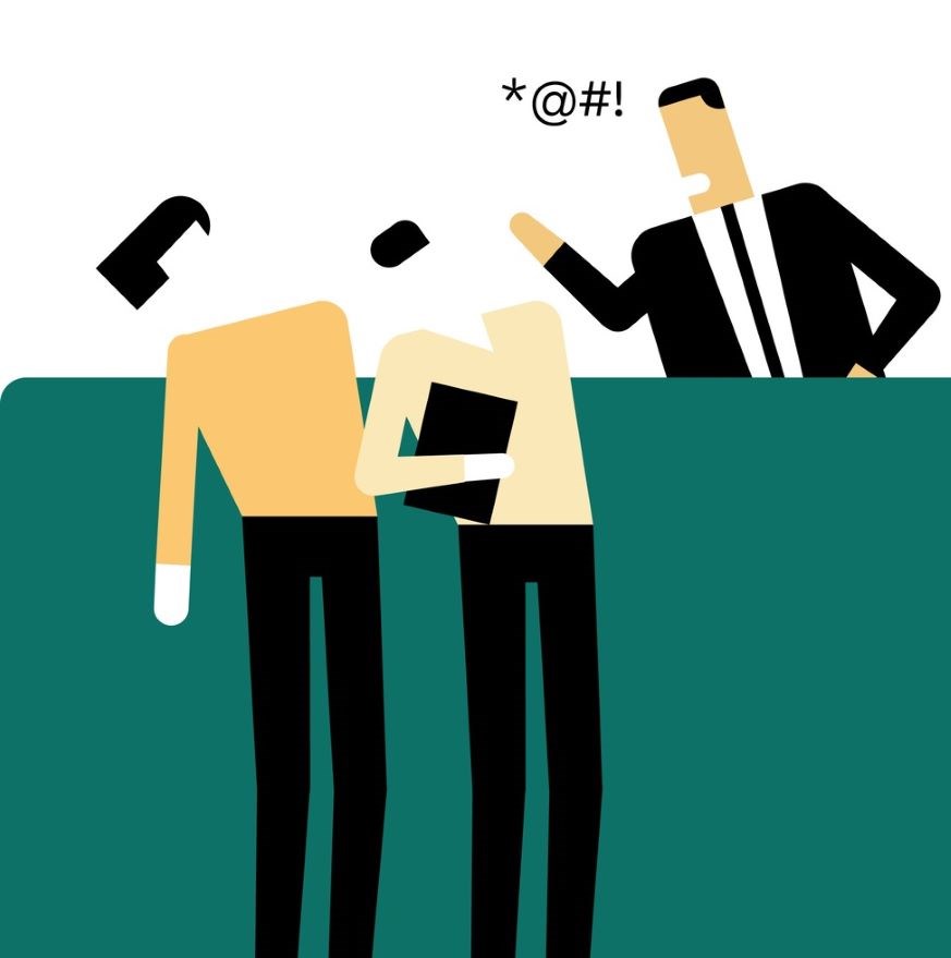 Illustrasjonsfoto av en mann som kjefter på to personer