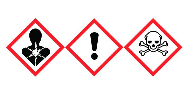 Bildet viser tre forskjellige faresymboler for klassifisering og merking av kjemikalier
